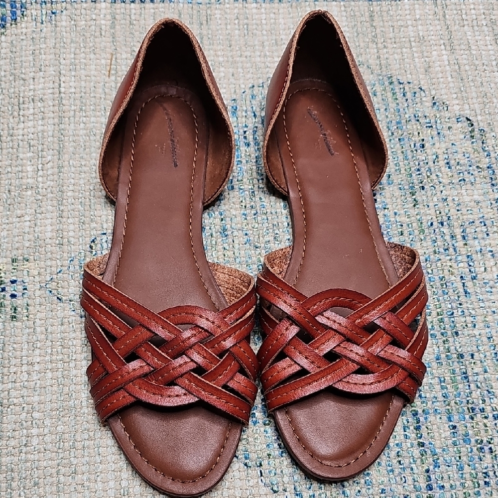 Elegant Brown Woven Sandals